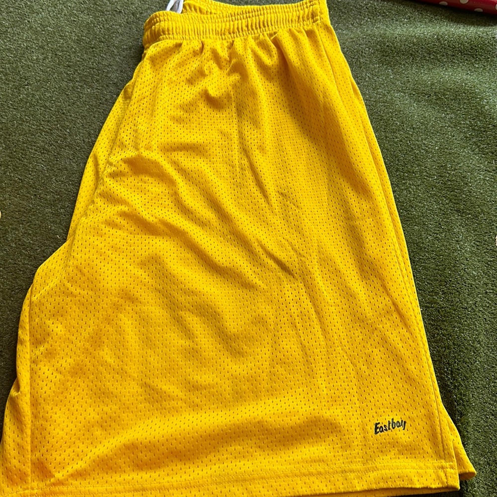 East bay basketball shorts size 3xl never worn